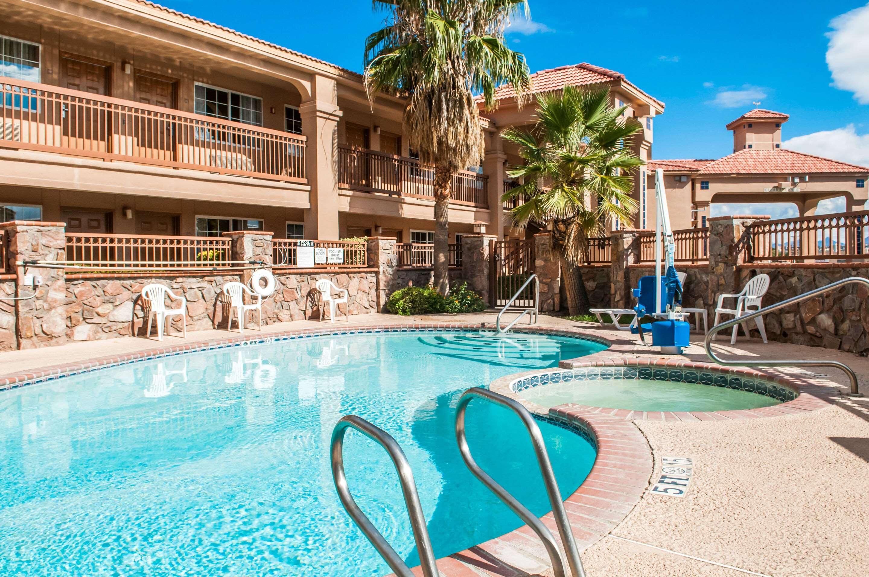 Hotel Quality & Cruces - Area 2*