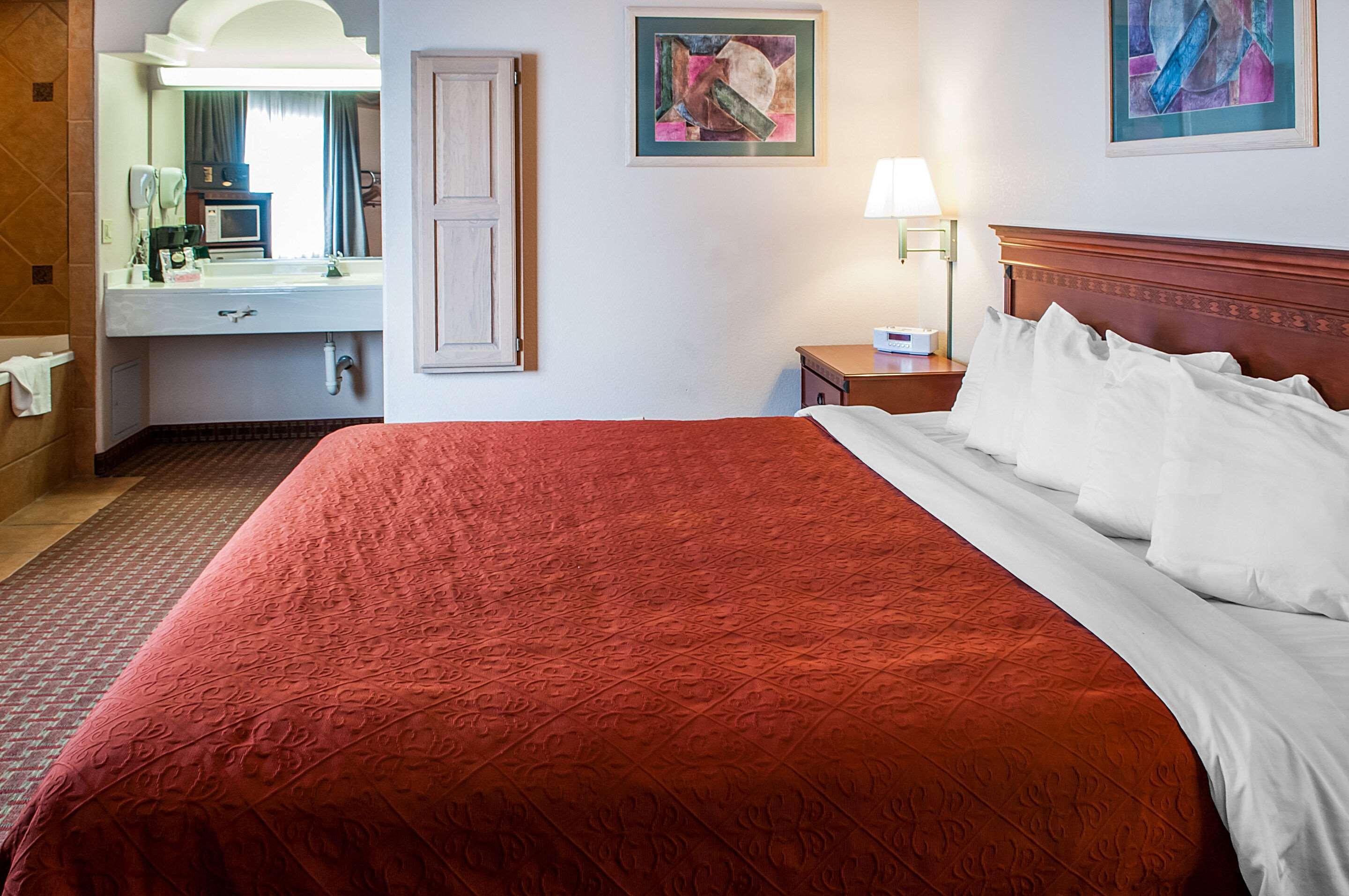 Quality & Cruces - Area Hotel 2*