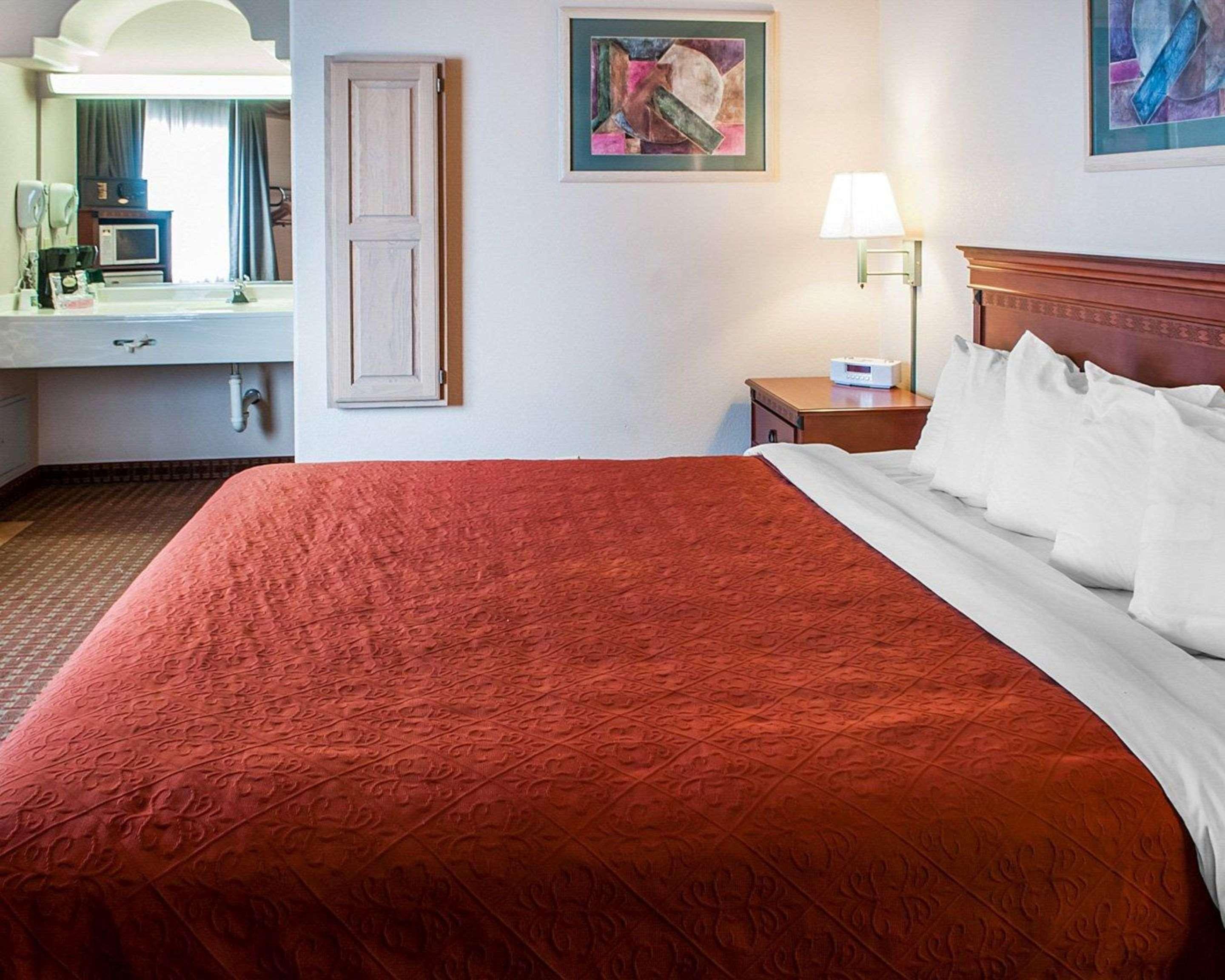 Quality & Cruces - Area Hotel 2*