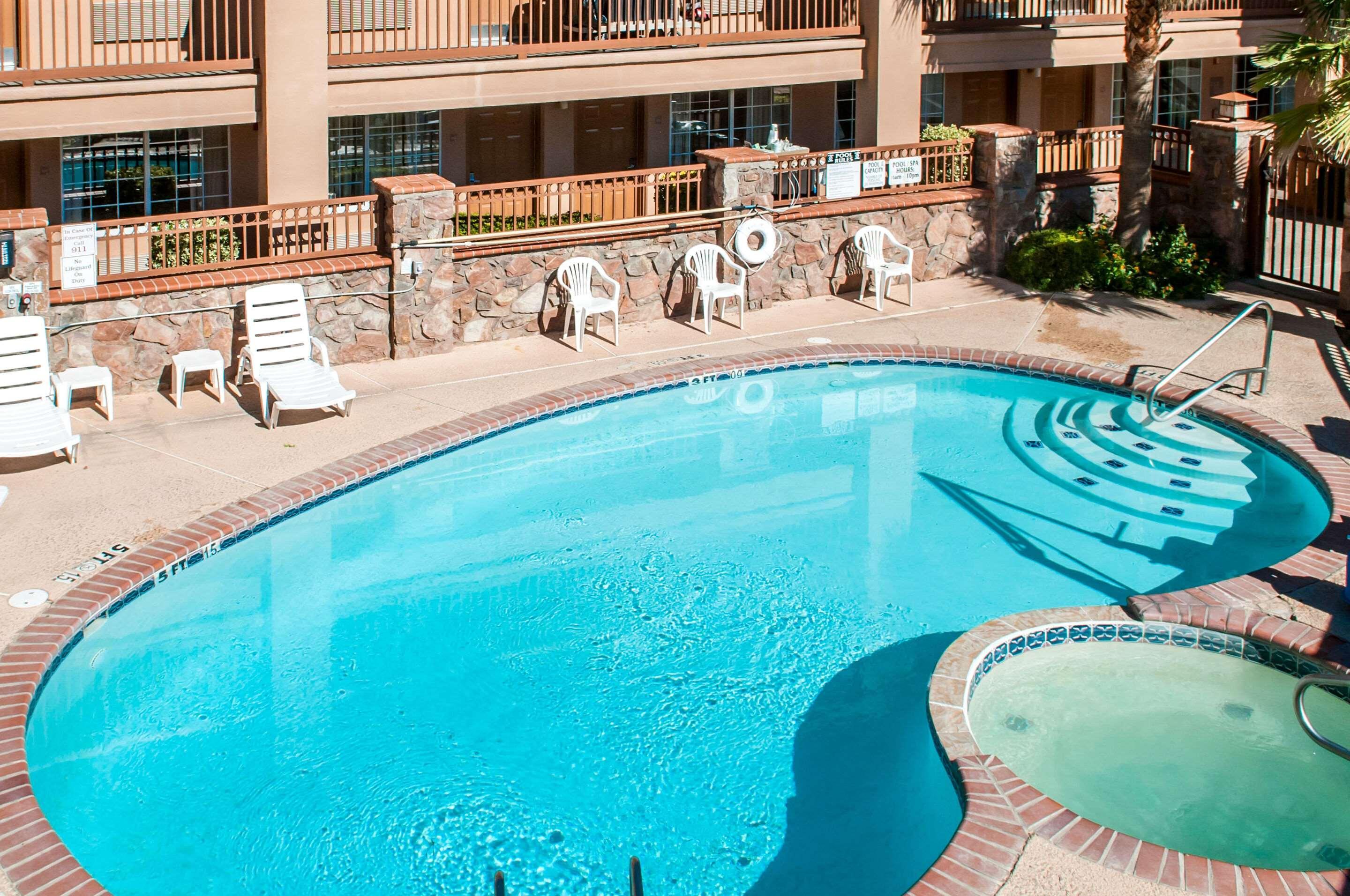 Hotel Quality & Cruces - Area Las Cruces